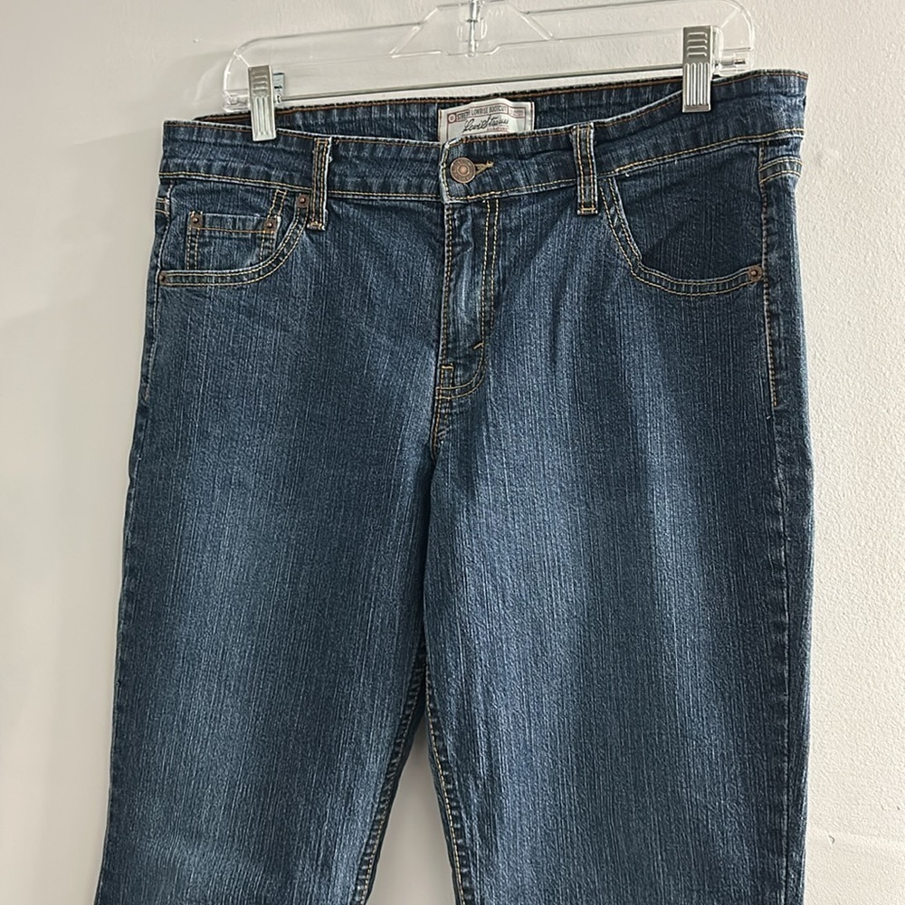 Y2K Levi low rise boot cut jeans - Picture 4 of 6
